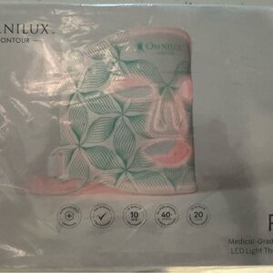 Omnilux LED Light Therapy Medical Mask